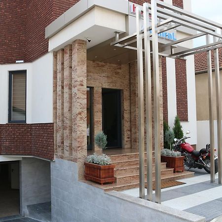 Hotel Admiral Prizren Ngoại thất bức ảnh