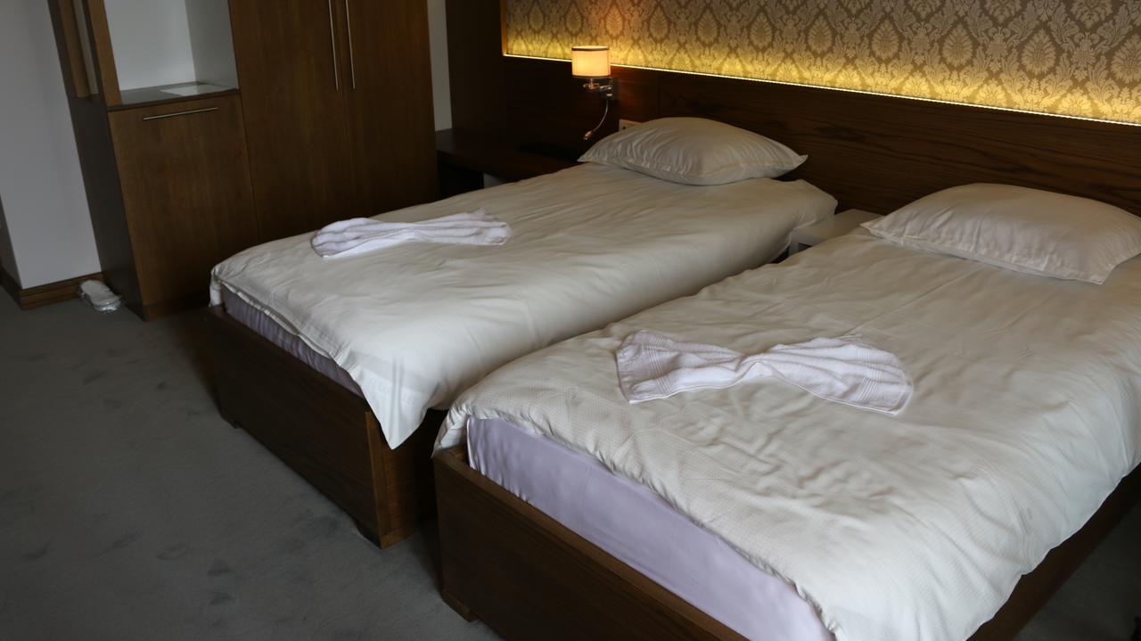 Hotel Admiral Prizren Ngoại thất bức ảnh