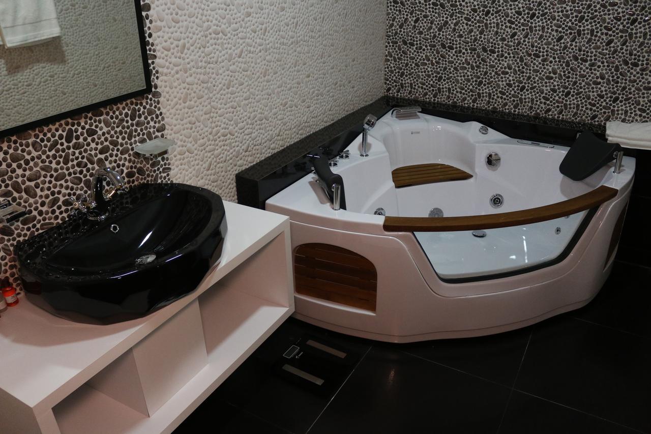 Hotel Admiral Prizren Ngoại thất bức ảnh