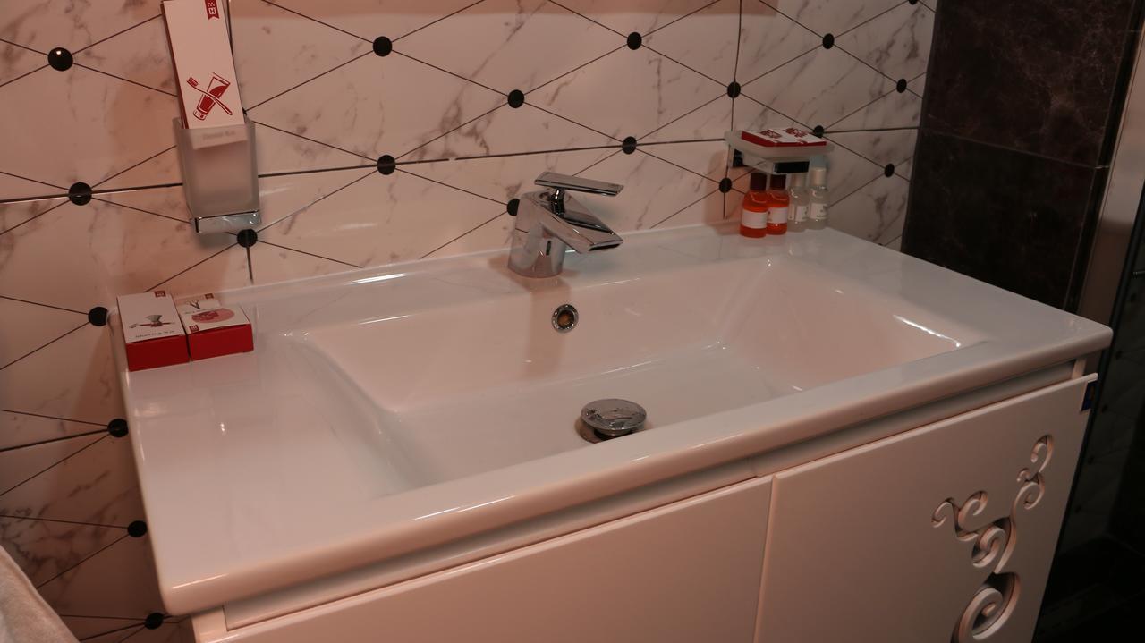 Hotel Admiral Prizren Ngoại thất bức ảnh